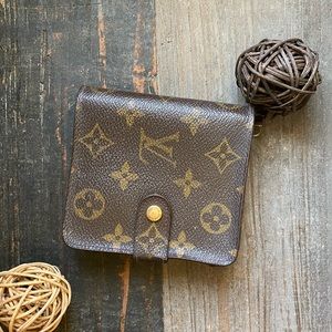 Louis Vuitton compact zippy wallet